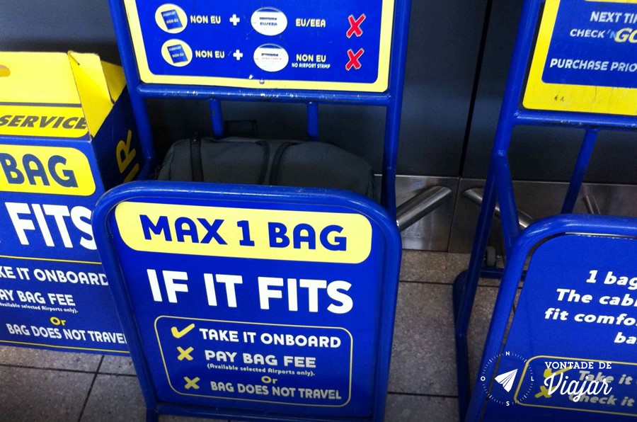Mala Pequena Bagagem De Mao Ryanair Vontade De Viajar mala-pequena-bagagem-de-mao-ryanair-vontade-de-viajar