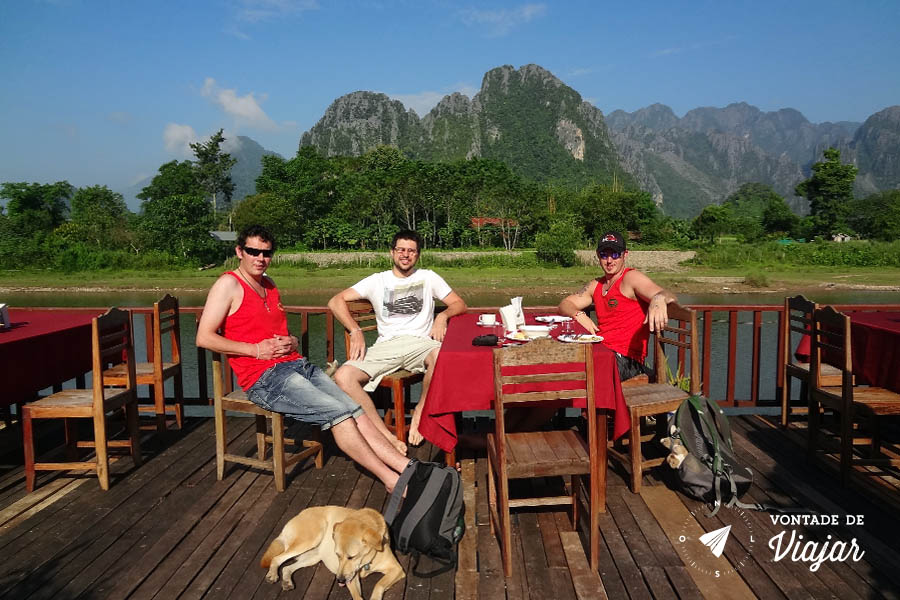 Hotel no Laos - Varanda Elephant Crossing Hotel em Vang Vieng no Laos