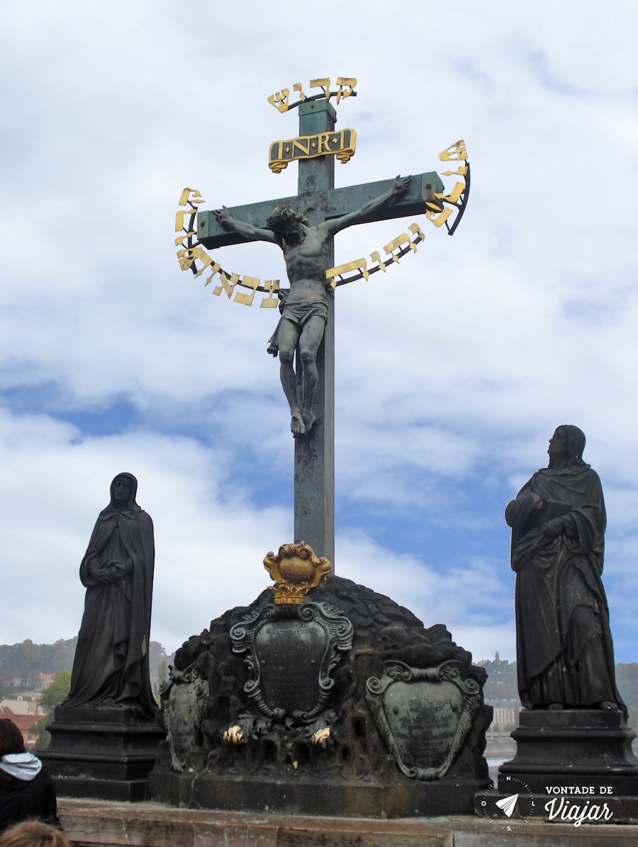ponte carlos praga - calvario com inscricoes em hebraico