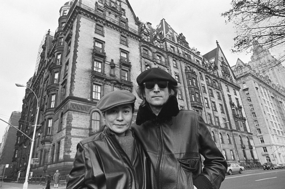 Viagens para lembrar John Lennon - com Yoko no Predio Dakota - Foto David Shankbone